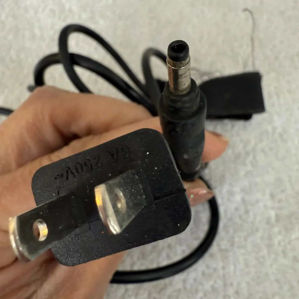 HP Black Laptop Power Adapter Charger One Size
